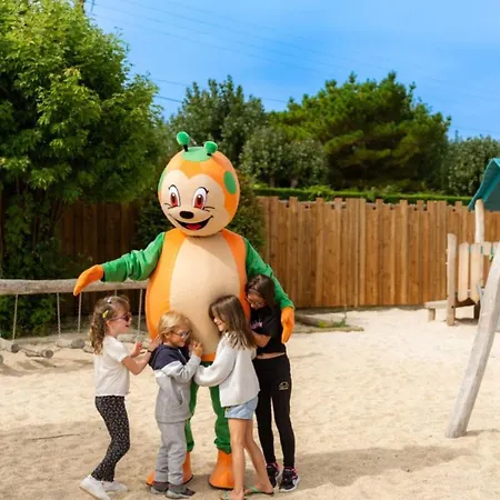 Campsite Mobil-home Confortable - 4 Pers. - Api-1-52-2499 Saint-Jean-de-Monts